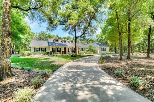 1735 Taylor Woods Rd, Deland, FL 32724-9403