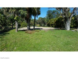 3965 Coquina Dr, Sanibel, FL 33957-5203