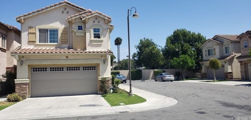 3851 Wyatt Way, Long Beach, CA 90808-2152