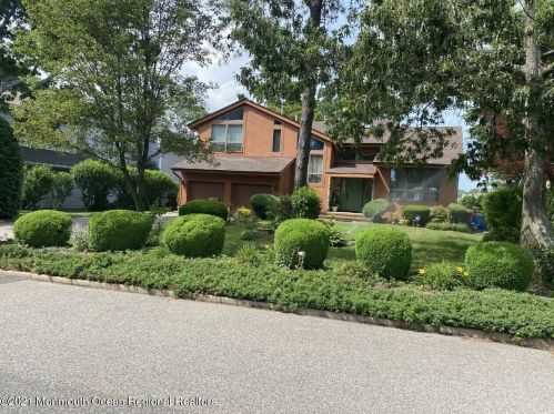 578 Harbor Rd, Bricktown, NJ 08724-4714