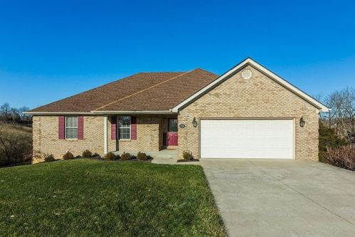 704 Mulberry Ln, Richmond, KY 40475-8428
