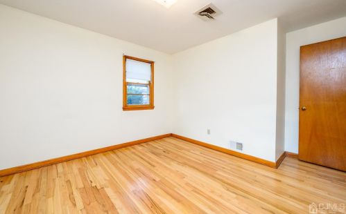 2320 Oxford Ave, South Plainfield NJ  07080-5431 exterior