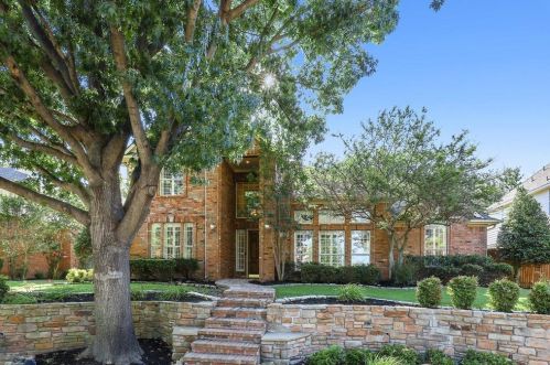 8512 Bradford Dr, Plano TX  75025-3806 exterior