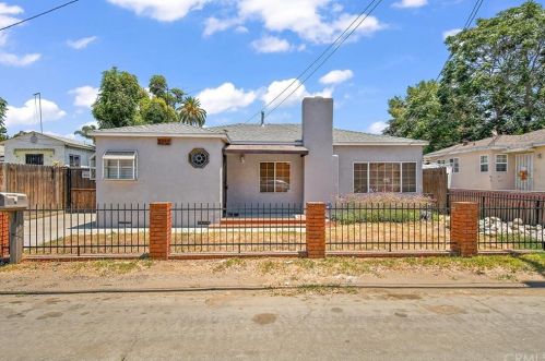3202 Park Ln, Long Beach, CA 90807-5043