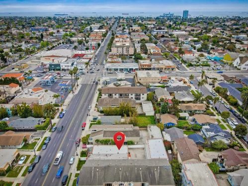 757 Redondo Ave, Long Beach CA  90804-5140 exterior