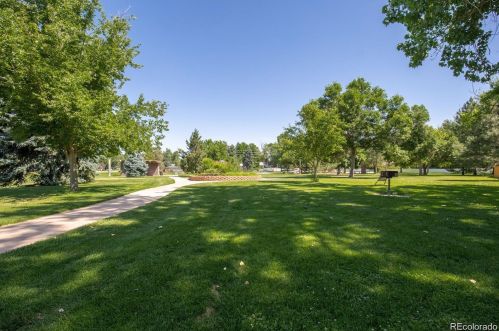 3076 Pearl St, Englewood CO 80113-2709 exterior