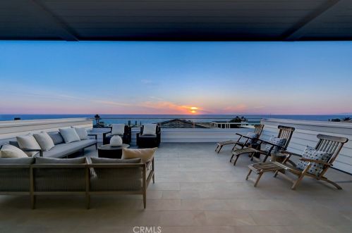 413 Bayview Dr, Manhattan Beach CA  90266-5717 exterior