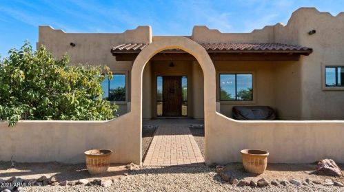 37243 19th Ave, Phoenix, AZ 85086-9154