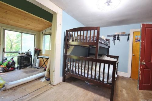 350 Old Post Rd, Marlborough NY  12542-6540 exterior