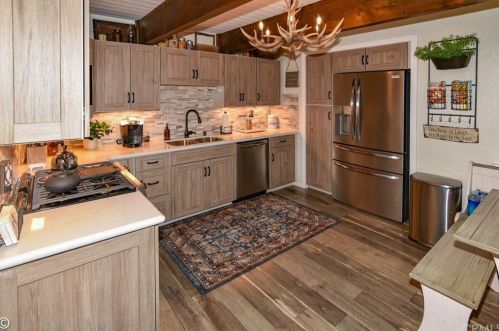 1063 H Ln, Big Bear City CA  92314-9693 exterior