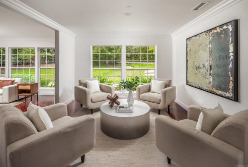 3413 Dove Holw Rd, Encinitas CA 92024-7247 exterior