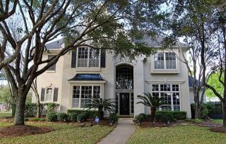 1903 Hollys Way, Sugar Land TX  77479-5575 exterior