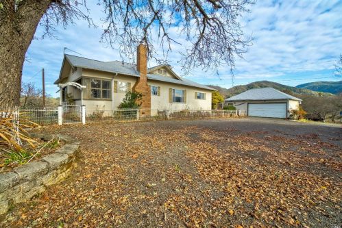2100 Mcclure Subdivision Rd, Ukiah, CA 95482-6114