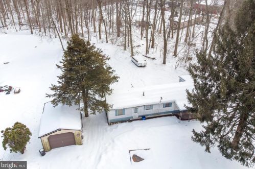 6058 Wertztown Rd, Beartown, PA 17555-9468