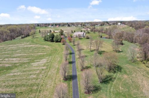 146 Peacedale Rd, Landenberg, PA 19350-9585