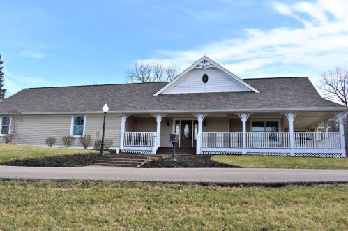 3475 Creek Rd, Cincinnati, OH 45241-2774