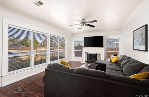 326 H St, Bakersfield CA 93304-7122 exterior