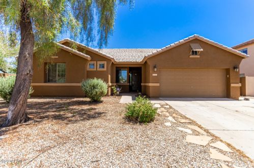 1413 Nardini St, San Tan Valley, AZ 85140-6821
