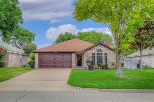 3005 Scenic Glen Dr, Midlothian, TX 76063-5806