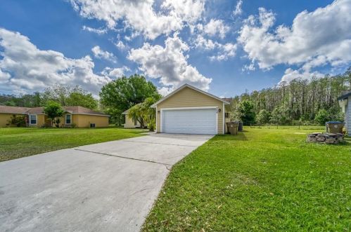 208 Red Maple Dr, Kissimmee, FL 34743-8407