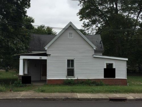 411 8 St, Boonville IN  47601-1429 exterior