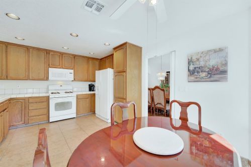 272 Sparrow St, Vacaville CA  95687-7225 exterior