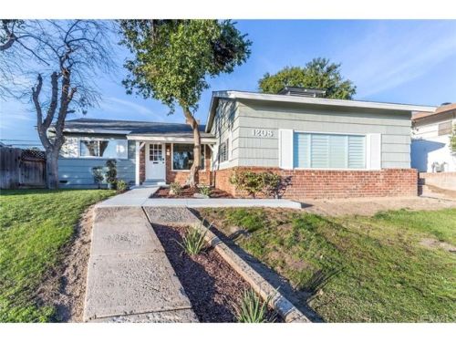 1208 Telegraph Ave, Bakersfield, CA 93305-1235