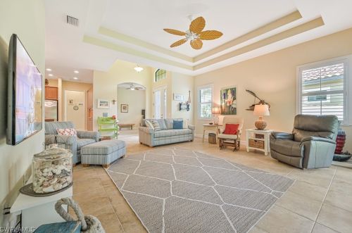 9137 Isla Bella Cir, Bonita Springs FL  34135-7198 exterior