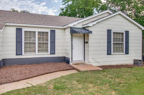 1313 Shepherd St, Denison, TX 75020-5212