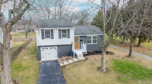 180 Woburn Farm Cir, Englewood OH  45322-3425 exterior