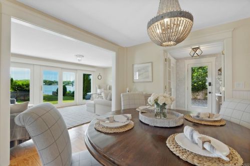 64 Elm St, Groton CT 06340-5616 exterior