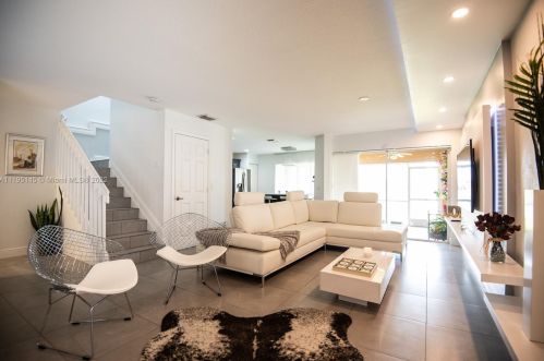 6242 Eaton St, West Palm Beach, FL 33411-6420