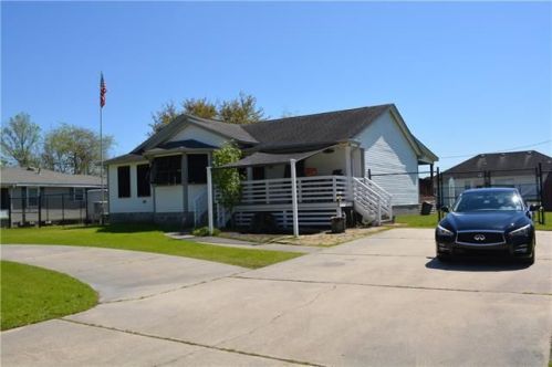 1969 Jean Lafitte Blvd, Lafitte, LA 70067-3609