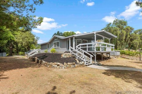 9319 Laser Ln, La Mesa, CA 91941-6875
