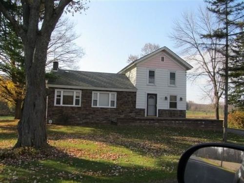 9905 Dietzel Rd, Weedsport, NY 13166-8500
