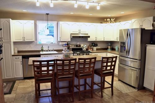 410 Brook St, Bristol, CT 06010-4500