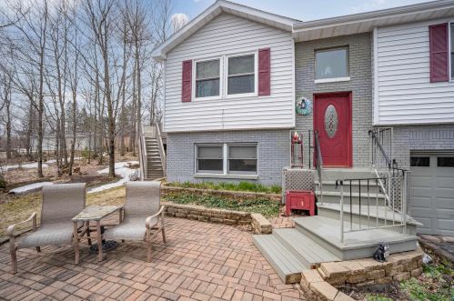 2315 Portage Dr, Duluth, MN 55811-5802