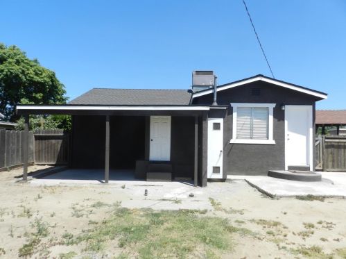 1340 Joseph St, Livingston CA  95334-1626 exterior