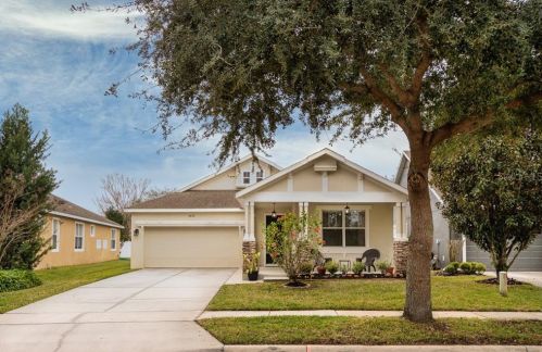 8832 Leeland Archer Blvd, Orlando, FL 32836-8836