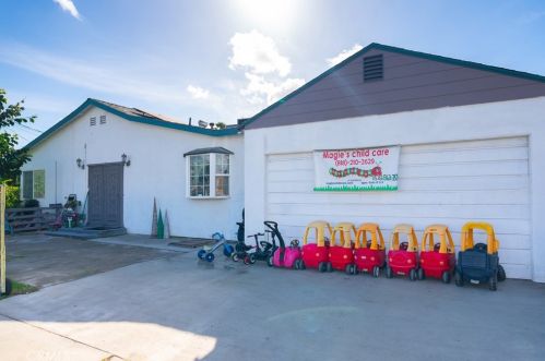 5761 Vineland Ave, North Hollywood, CA 91601-2031