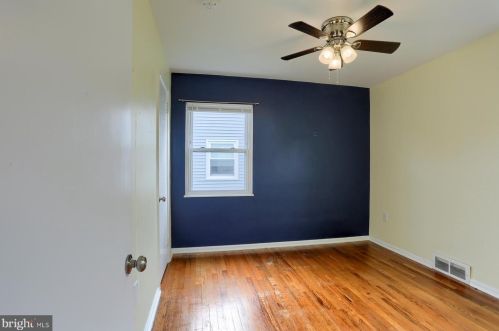 1307 Kingsley Rd, Camp Hill PA  17011-6117 exterior