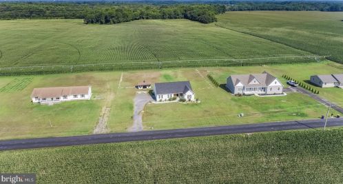 6738 Sharps Rd, Slaughter Beach DE  19963-4194 exterior