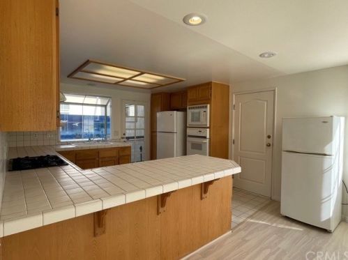 18438 Amie Ave, Torrance CA 90503-3605 exterior