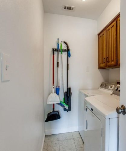 1135 Midway Dr, Richardson TX  75081-3629 exterior