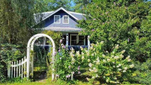 105 Newton Ave, Phoenicia, NY 12464-5128
