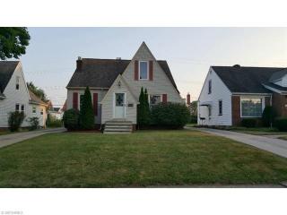 8011 Southington Dr, Cleveland, OH 44129-4933