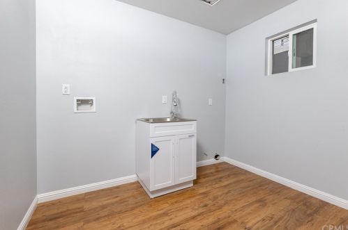 341 Haley St, Bakersfield CA 93307-1350 exterior