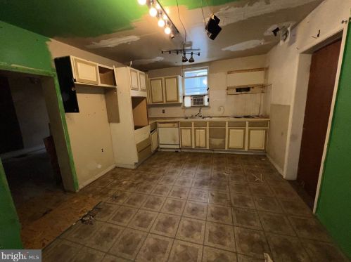 909 Vandever Ave, Wilmington DE  19802-4219 exterior