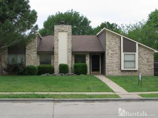4021 Cavalry Dr, Plano TX  75023-4809 exterior