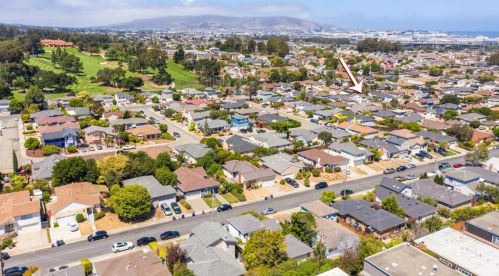 22 Henry Pl, Millbrae CA  94030-1610 exterior